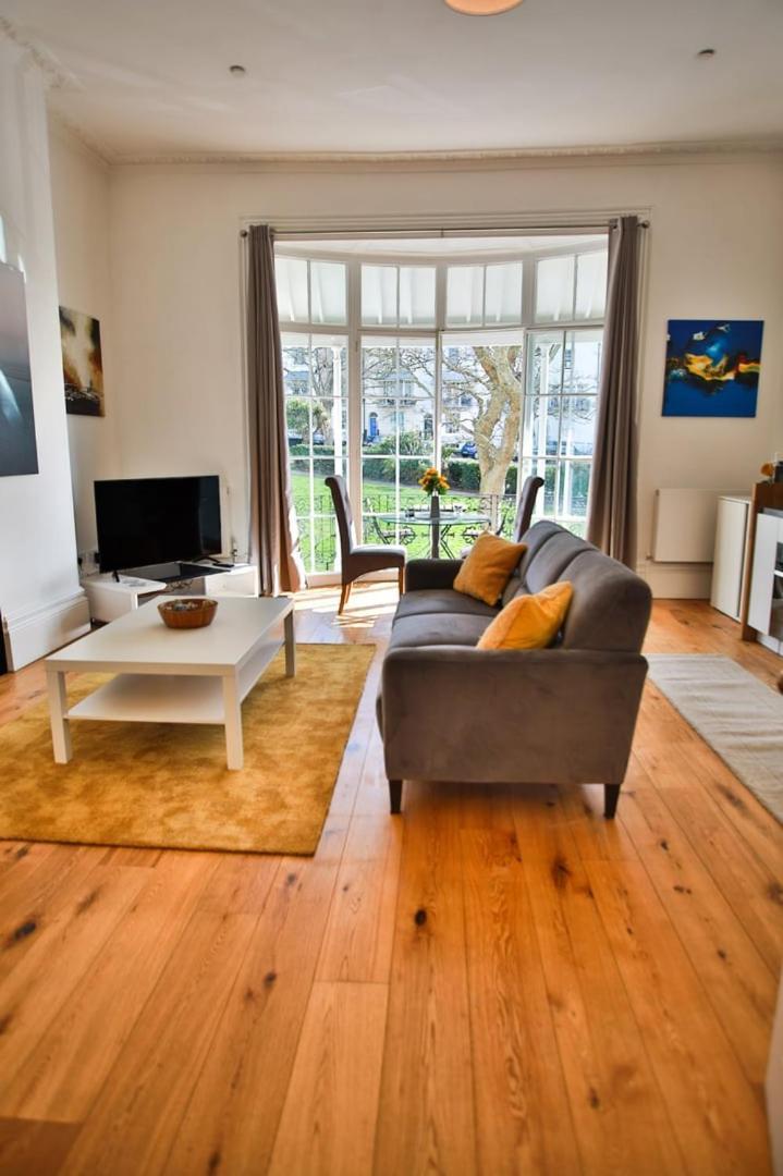 40B Wellington Suites Hastings Exteriör bild